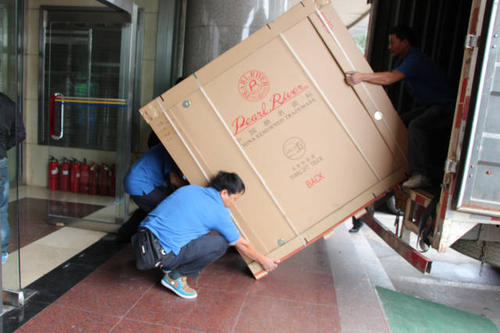 甘南钢琴贵重工艺品无忧运